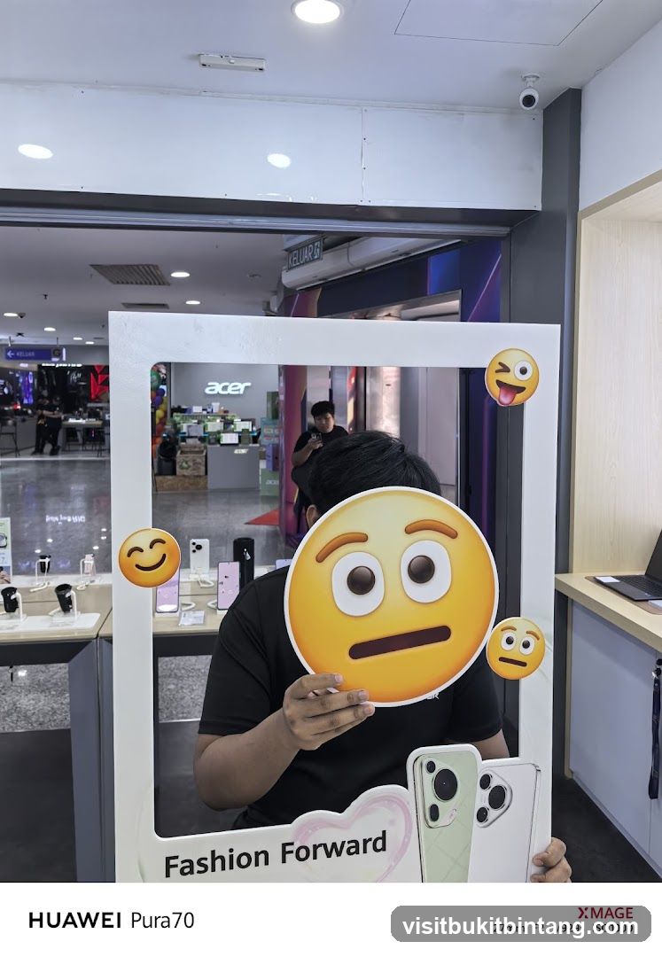 Photo Booth with Emojis and Phones