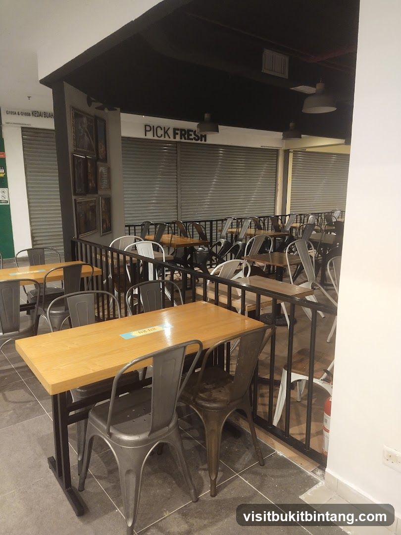 Restaurant Seating Area