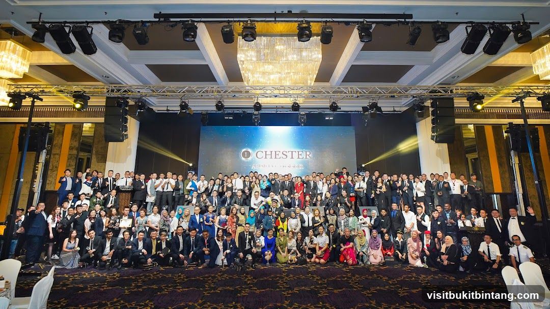 Group Photo at an Event