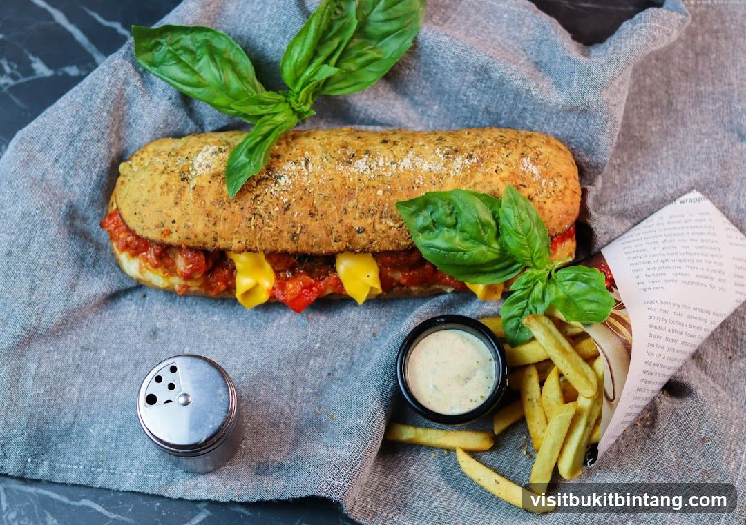 Sub Sandwich with Fries