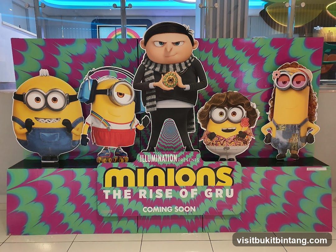 Minions: The Rise of Gru promotional display