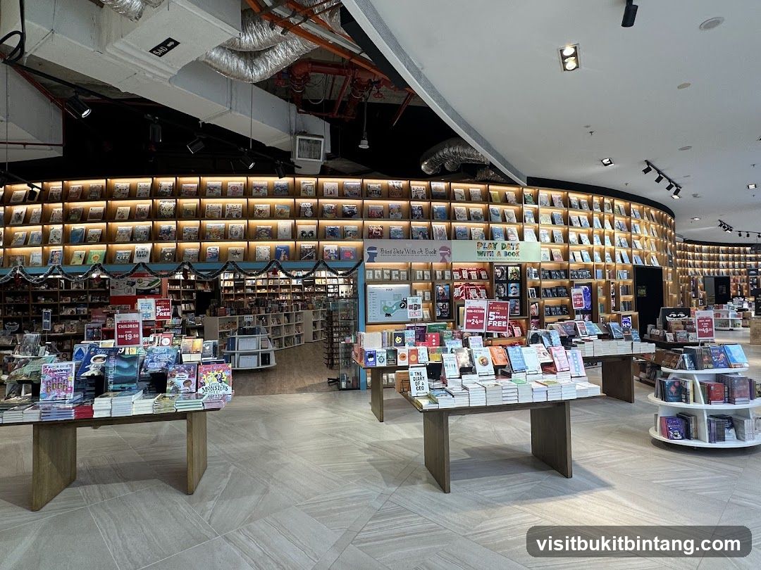 BookXcess Bookstore - IOI Mall Damansara