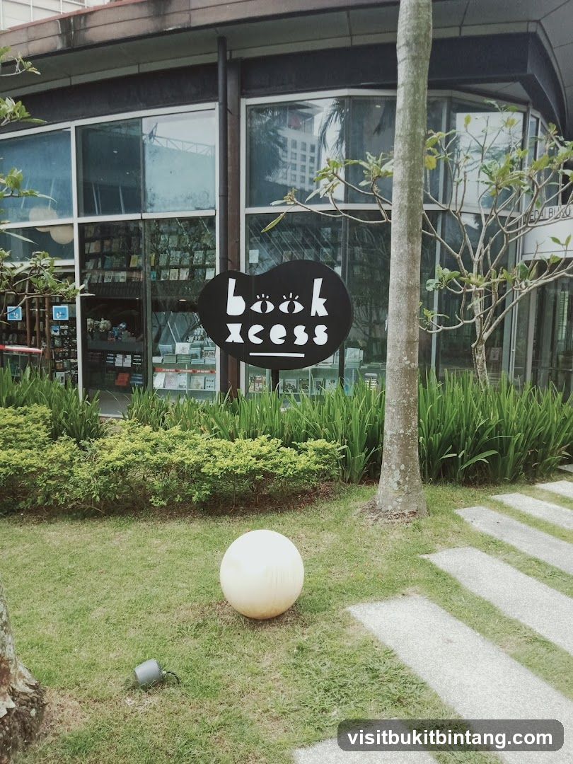 BookXcess Bookstore - IOI Mall Damansara