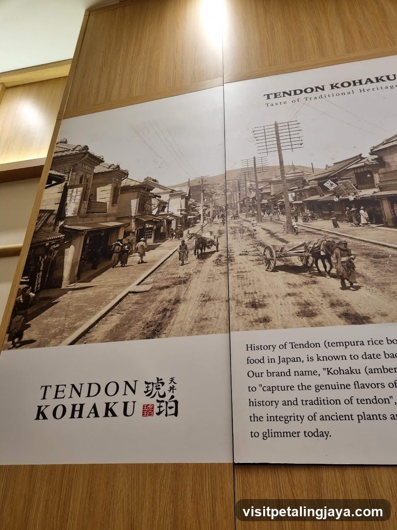 Tendon Kohaku Display Panel