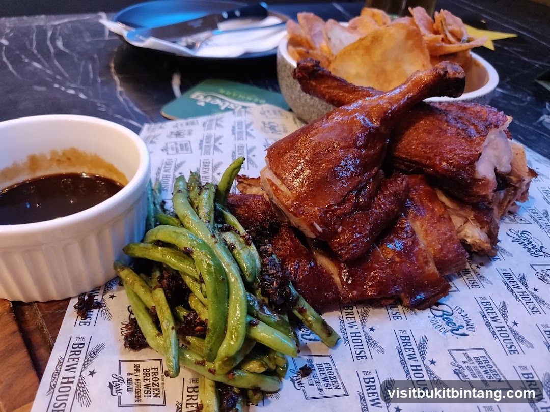 Roasted Duck with Green Beans and Chips