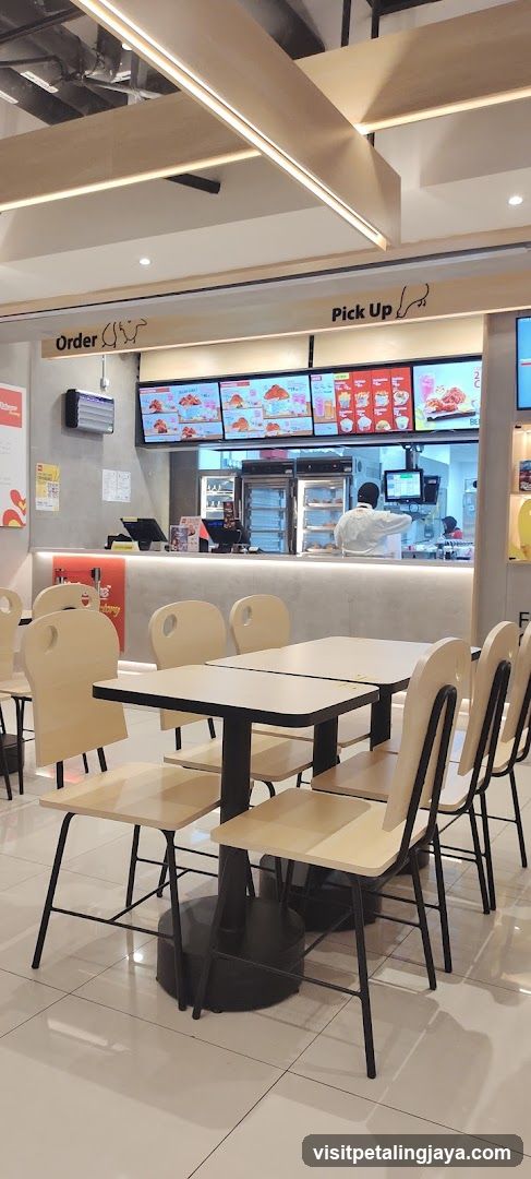 Fast Food Restaurant Interior