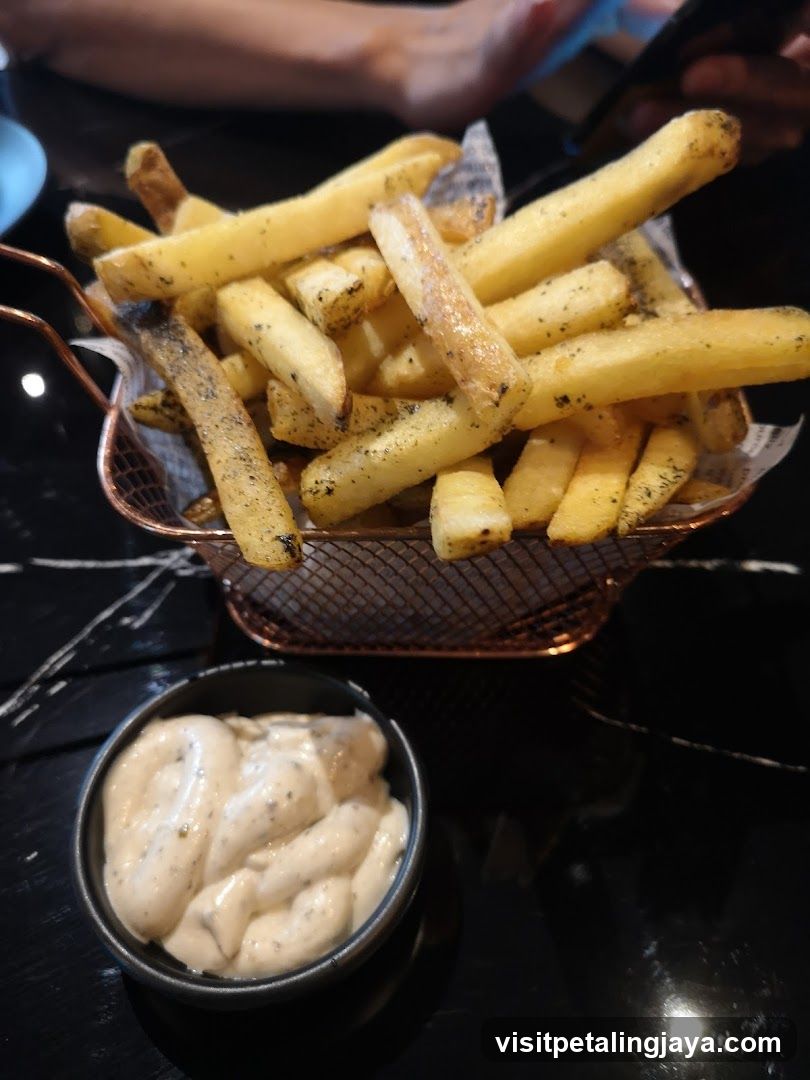 French Fries with Dip