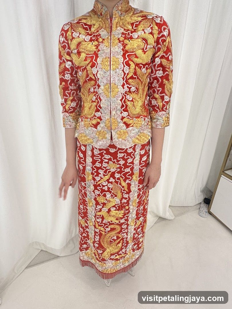 Traditional Chinese Wedding Attire