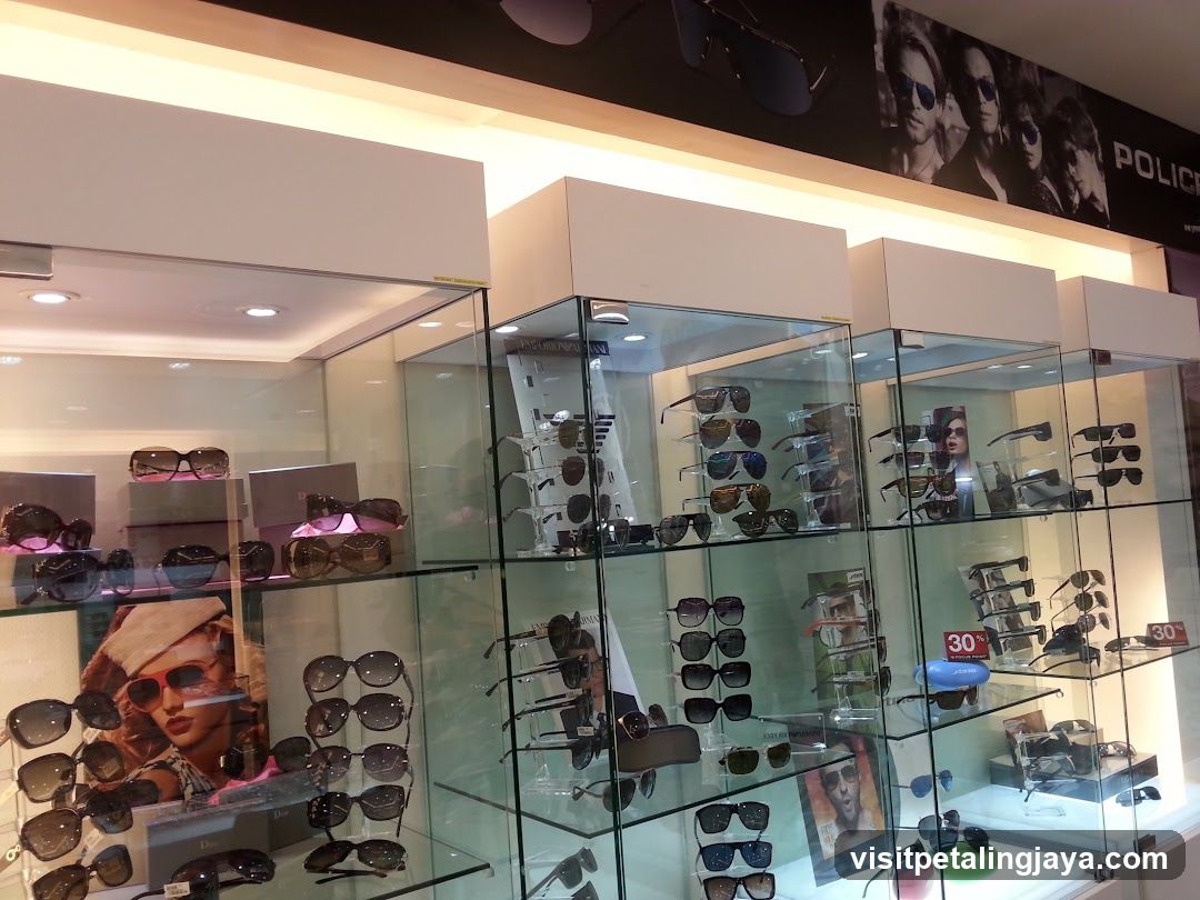 Sunglasses Display Case