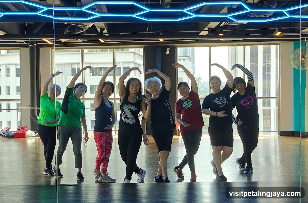Group Fitness Class in Studio