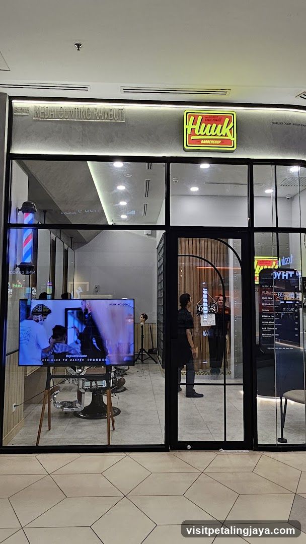 Huuk Barbershop @ The Starling