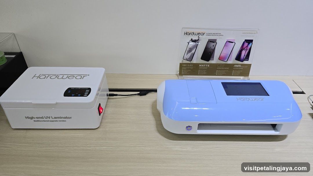 Hardwear UV Laminator and Printer Display