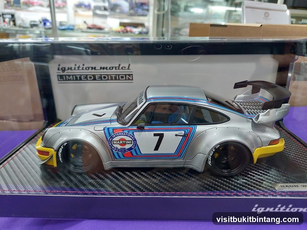 Die-cast Model Car