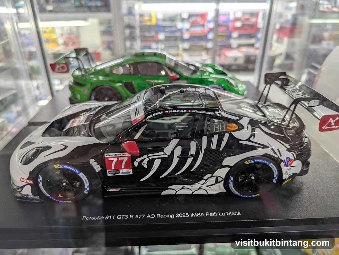 Model Race Cars