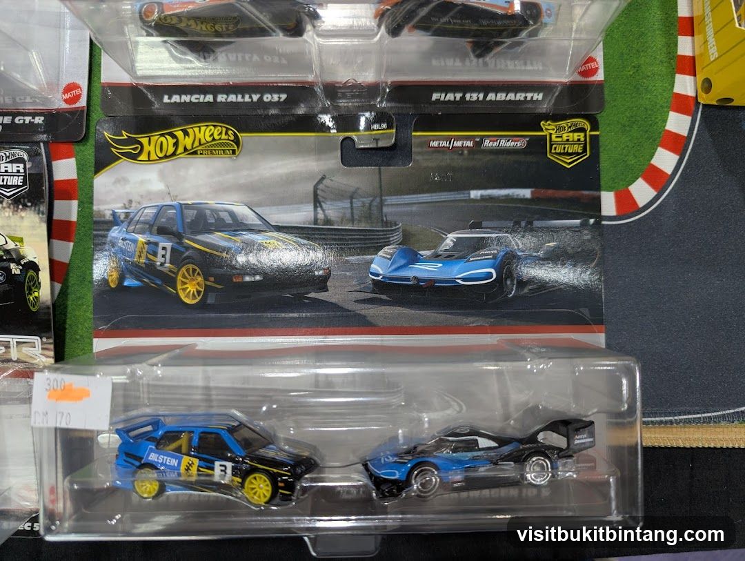 Hot Wheels Premium Car Culture Die-Cast Cars