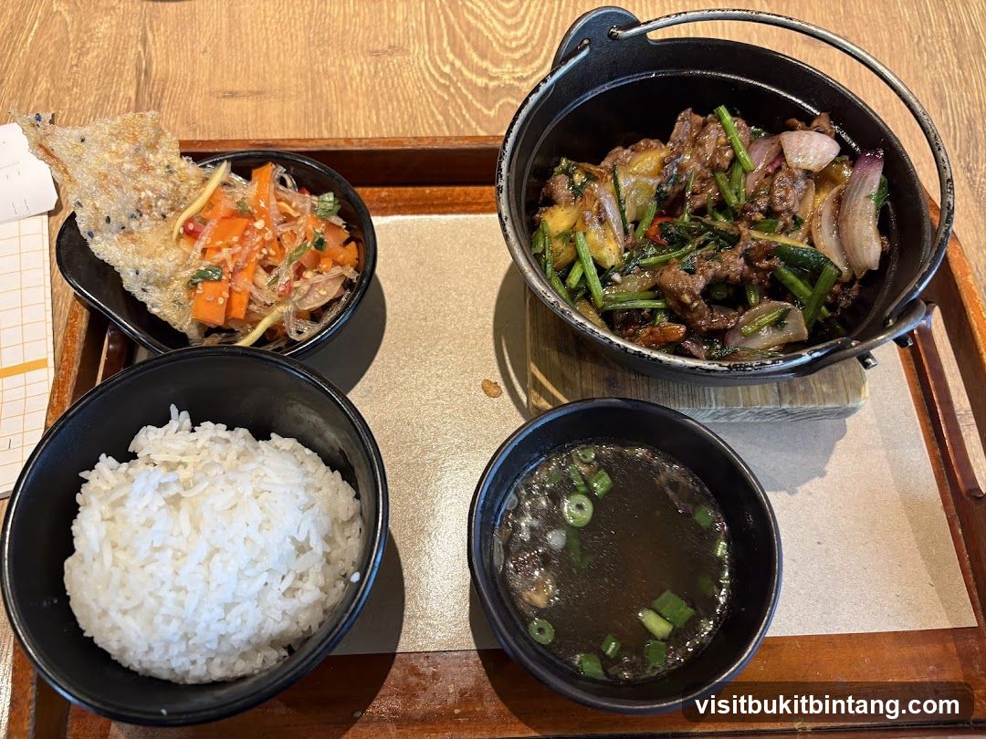Asian Meal Set
