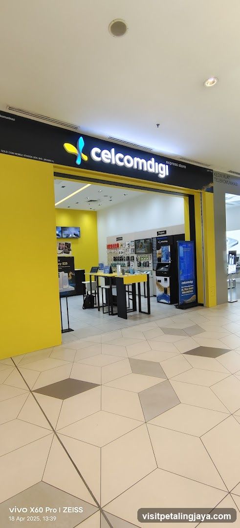 CelcomDigi Express Store@Starling Mall