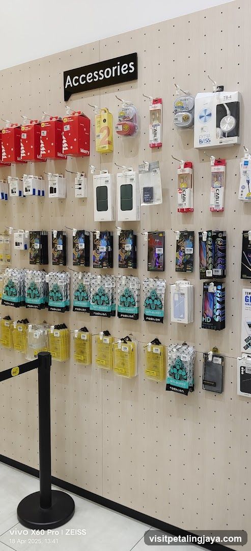 Accessories Display Wall