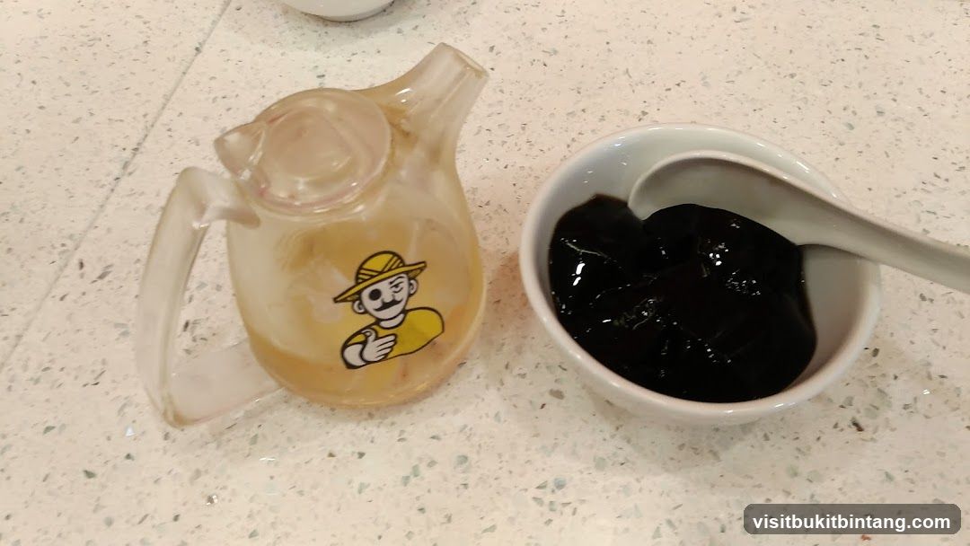 Dessert with Beverage