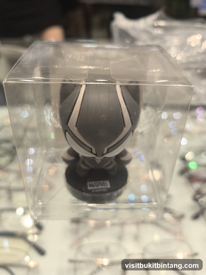 Black Panther Figurine