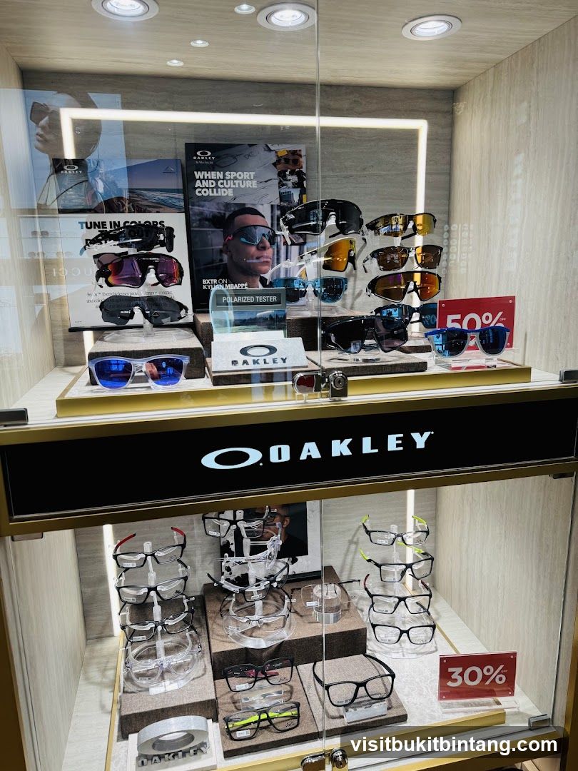 Oakley Eyewear Display