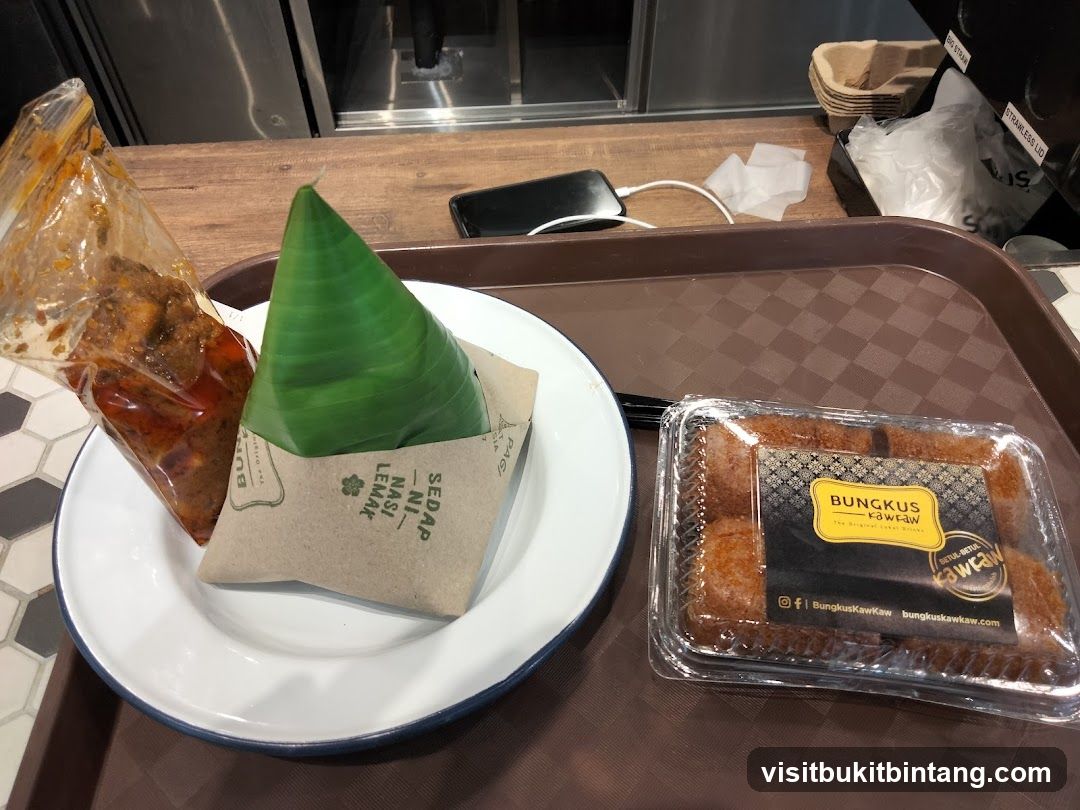 Nasi Lemak and Cake
