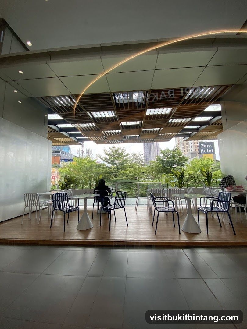 Outdoor Cafe Seating
