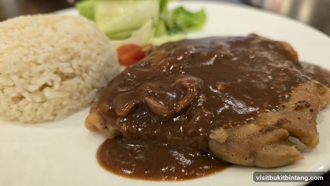 Chicken with Rice and Salad