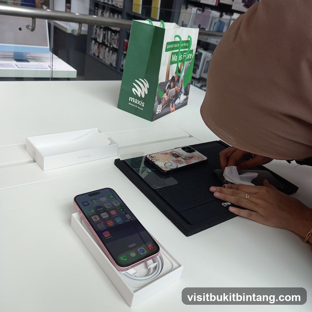 Phone and Accessories Display