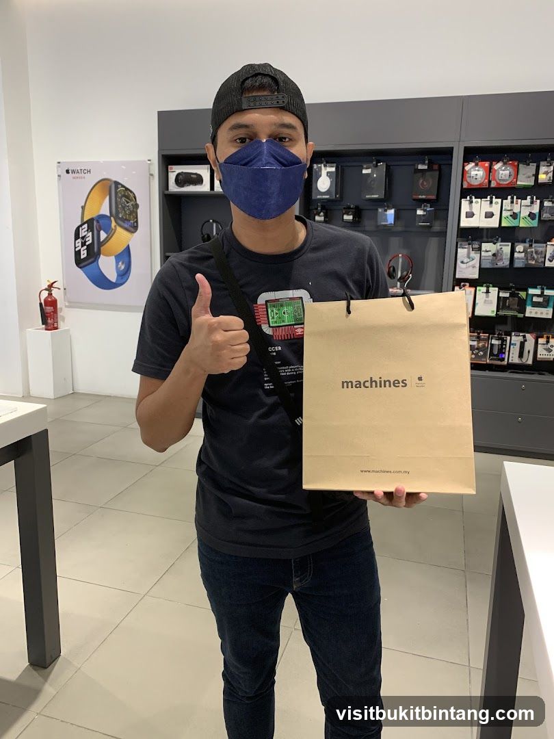 Man holding a shopping bag