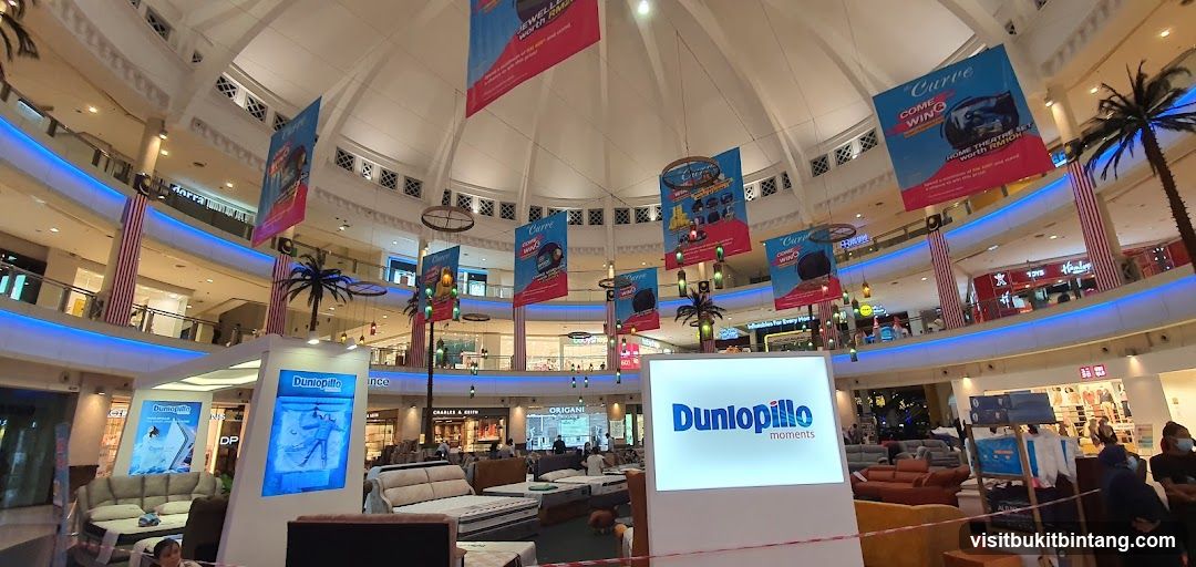 Dunlopillo Moments Display