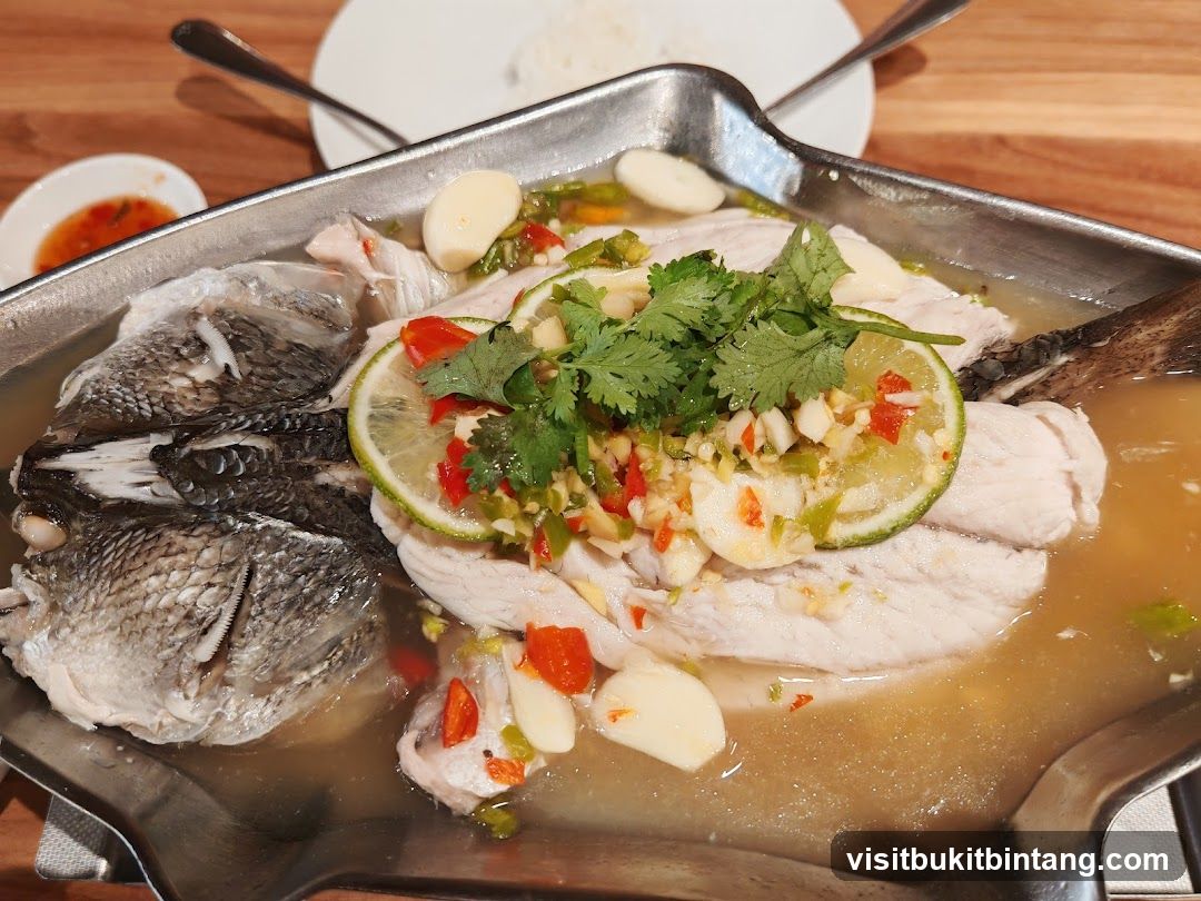 Steamed Fish with Lime and Chili