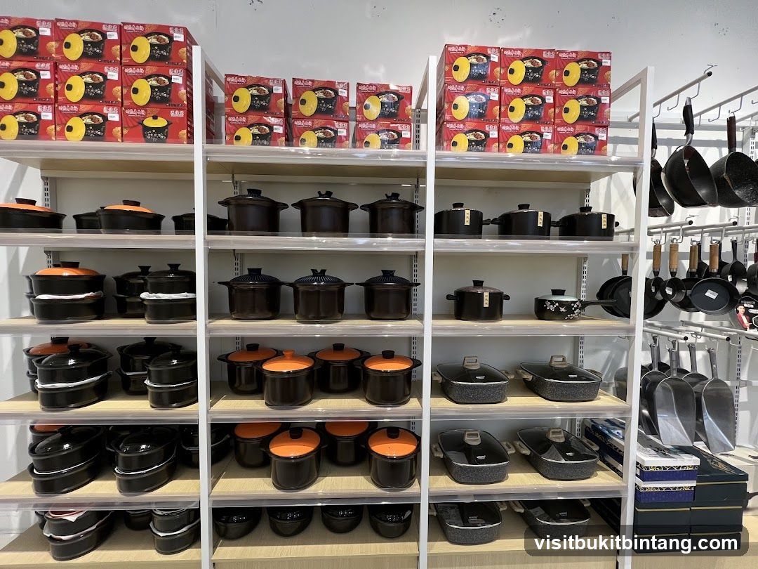 Cookware Display