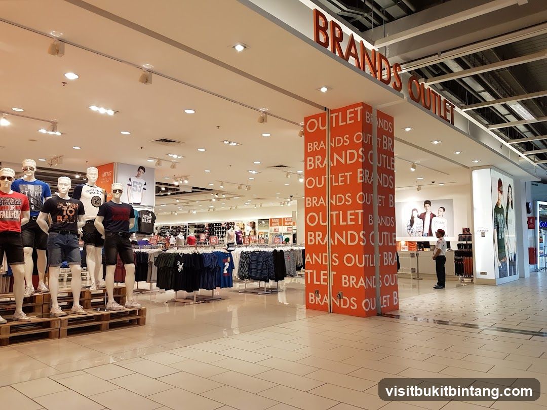 Brands Outlet Interior