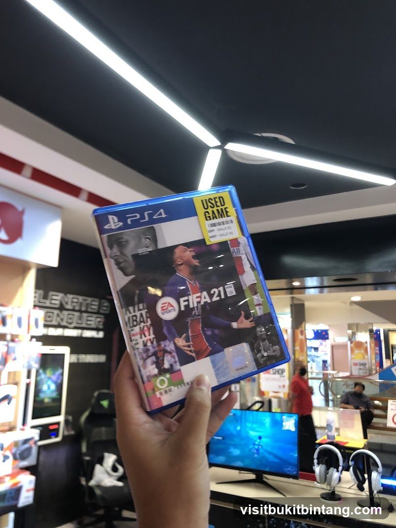 FIFA 21 Game Case