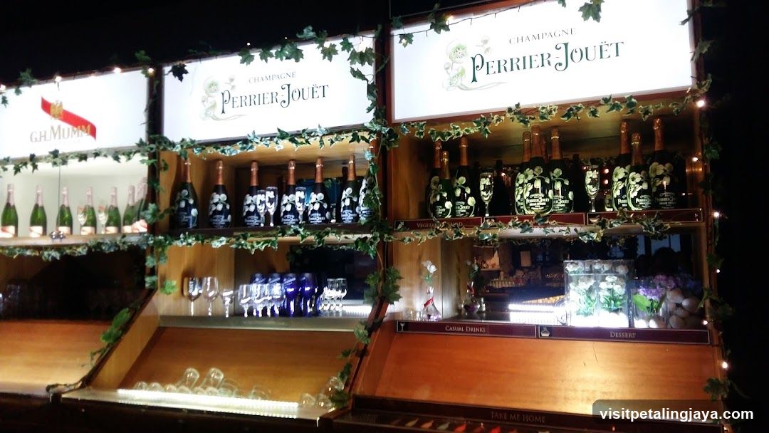 Champagne Bar Display