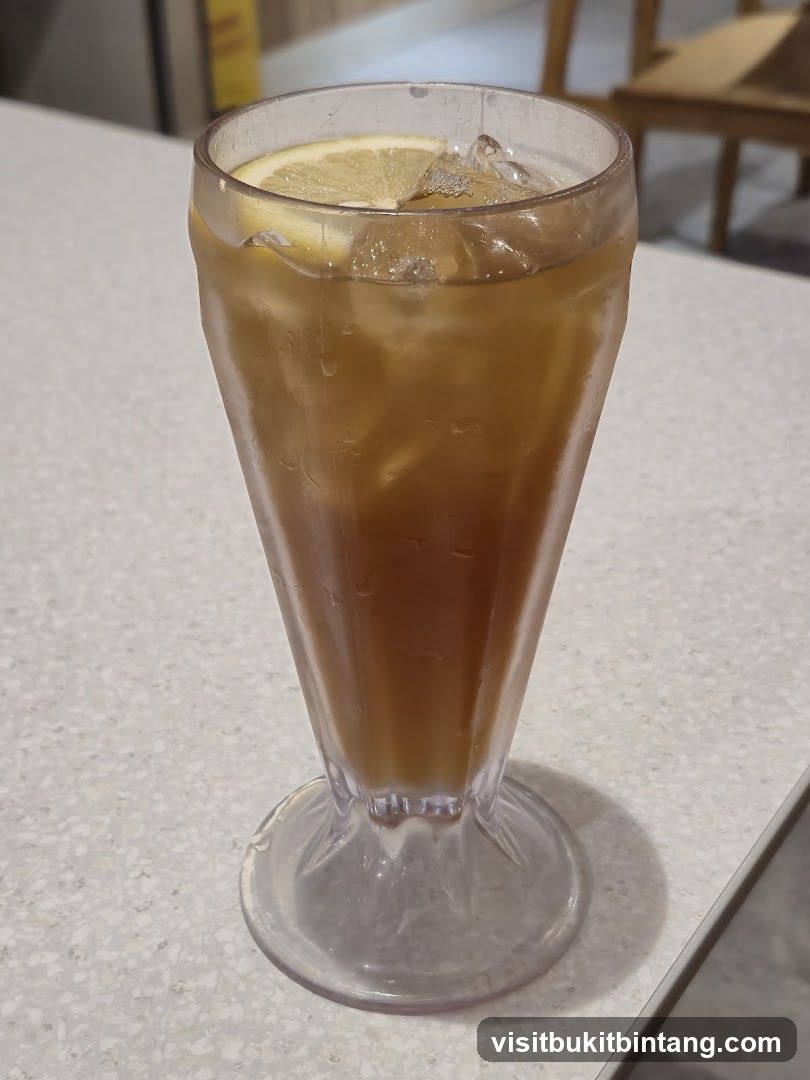 Iced Tea with Lemon