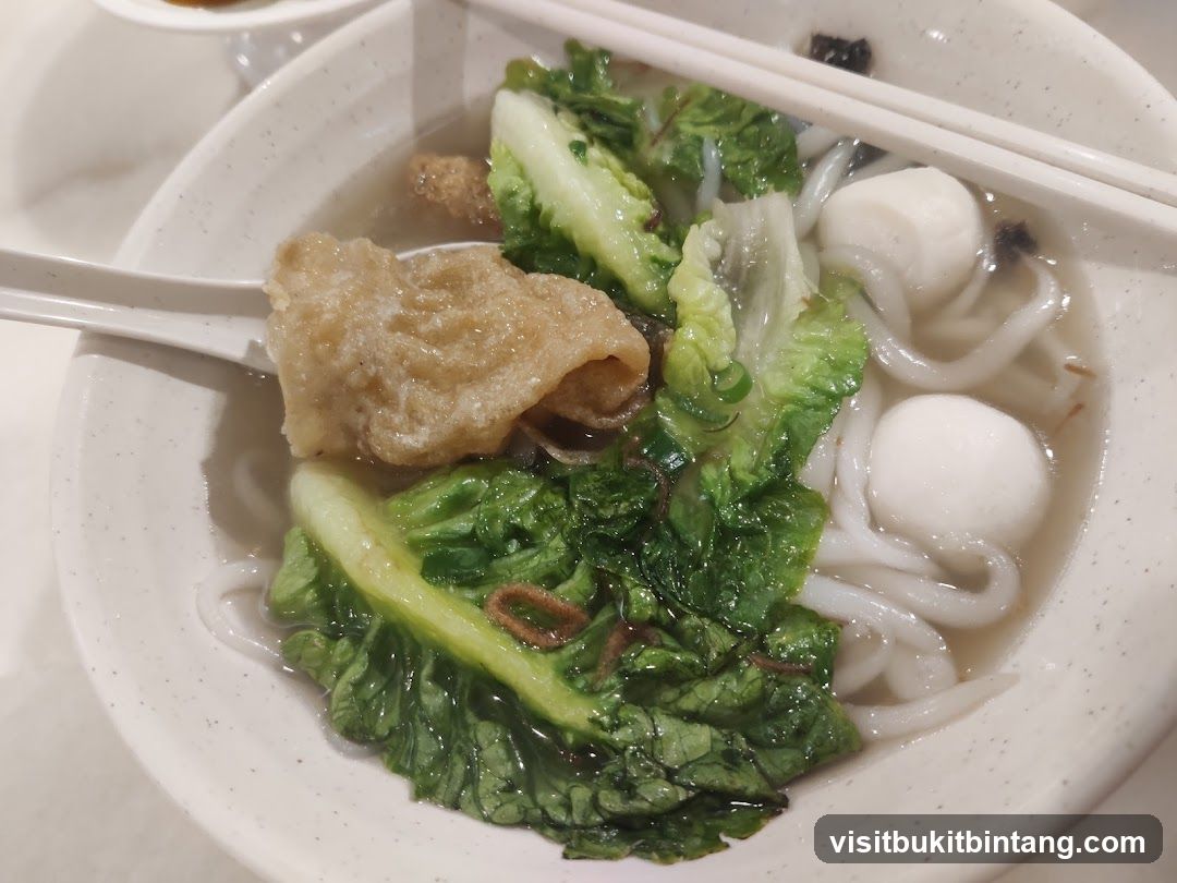 Noodle Soup with Fish Balls and Vegetables