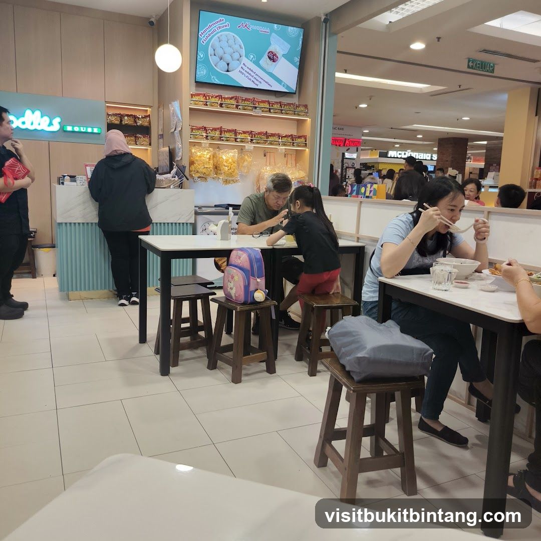Noodles House Interior