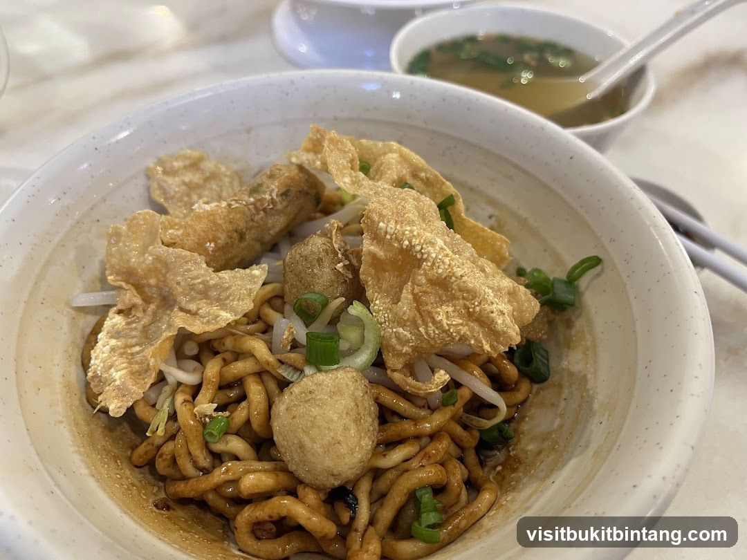 Noodle Dish with Soup