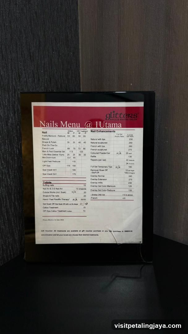 Glitters Nails Salon @ 1 Utama Shopping Centre