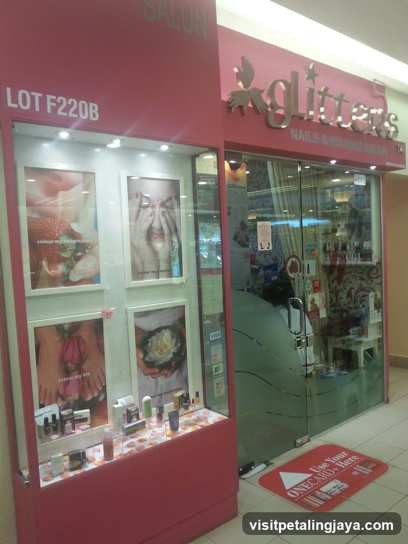 Glitters Nails Salon @ 1 Utama Shopping Centre