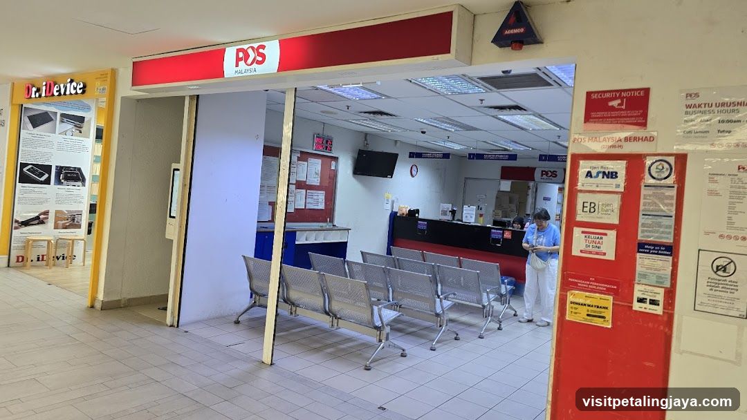 POS Malaysia Branch Interior