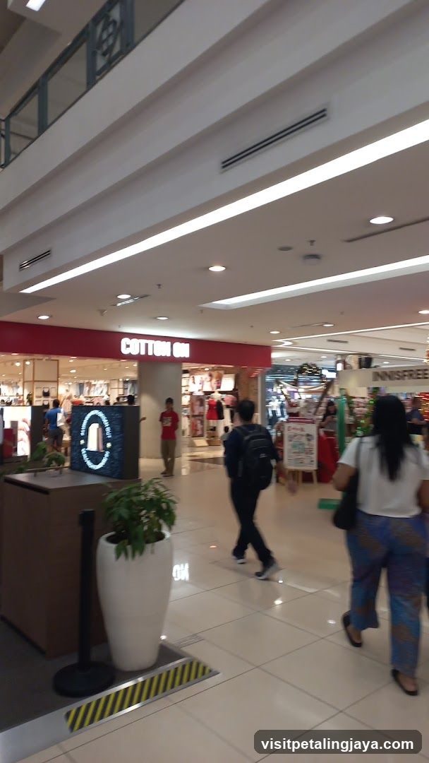 Cotton On @ One Utama