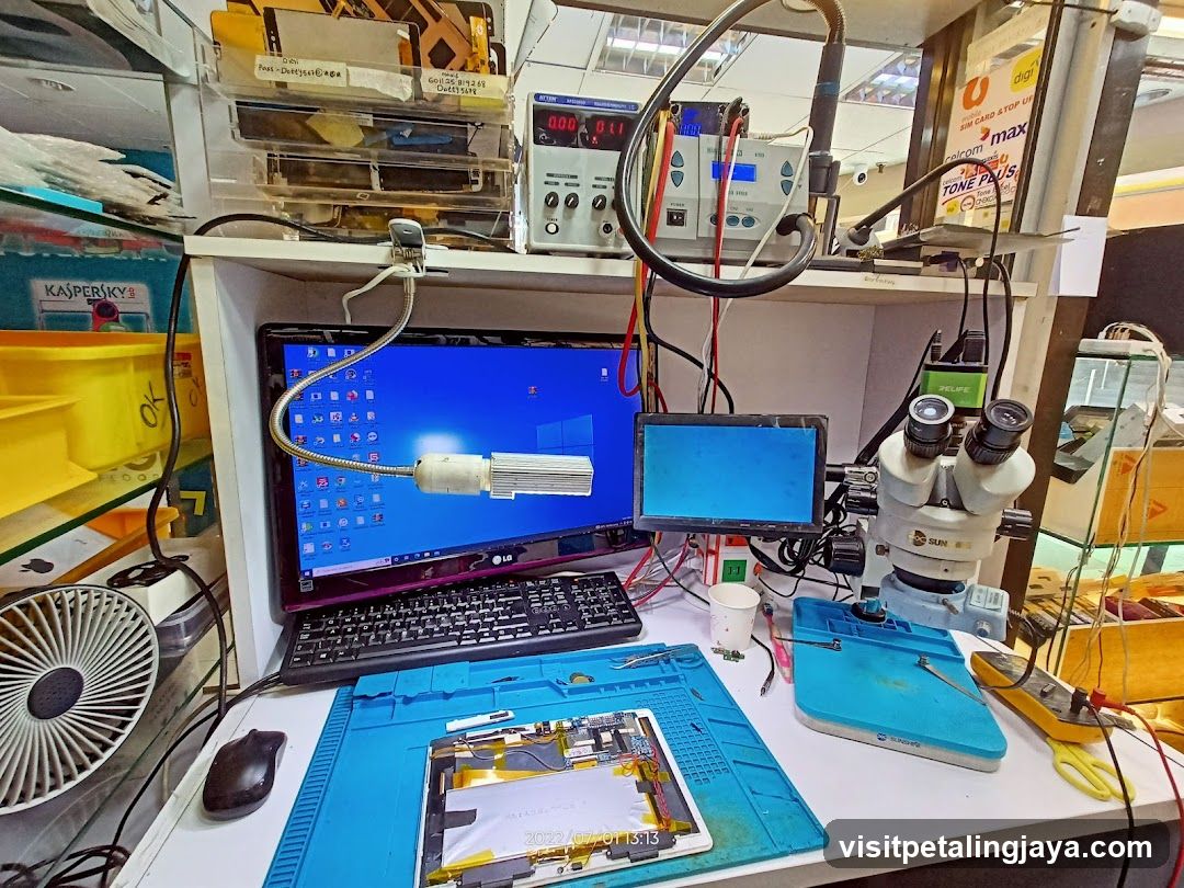 Electronics Repair Workbench