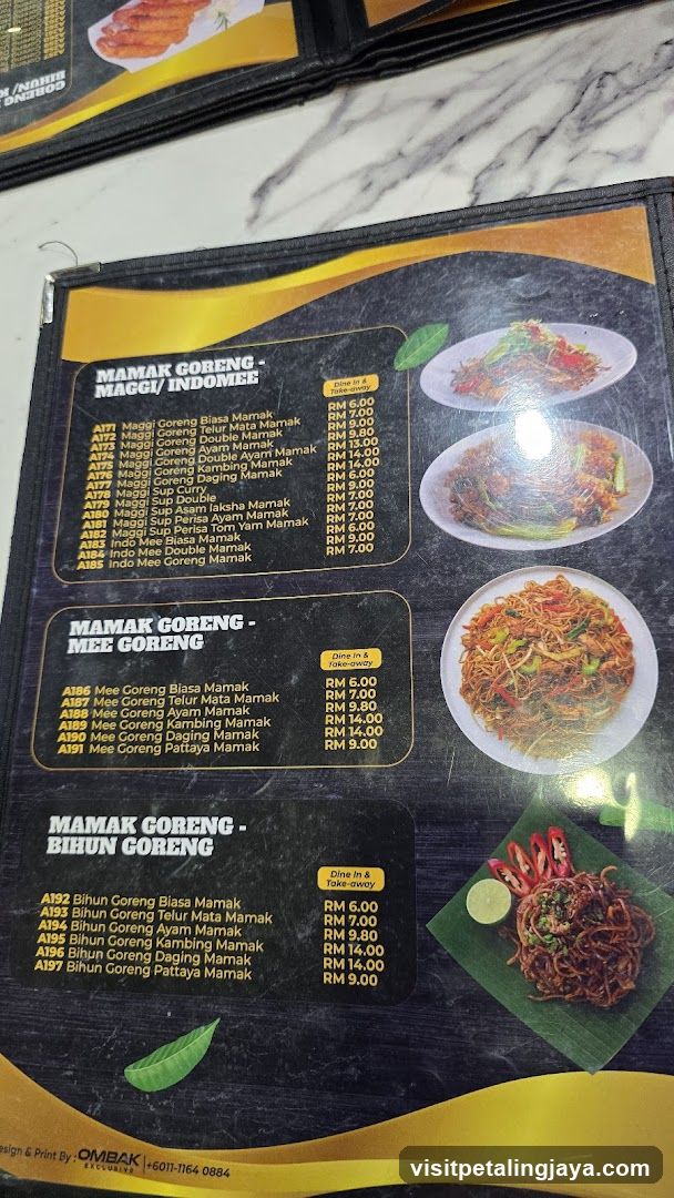 Mamak Goreng Menu Board