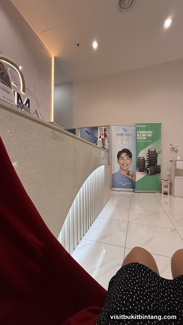 Dental Clinic Waiting Area