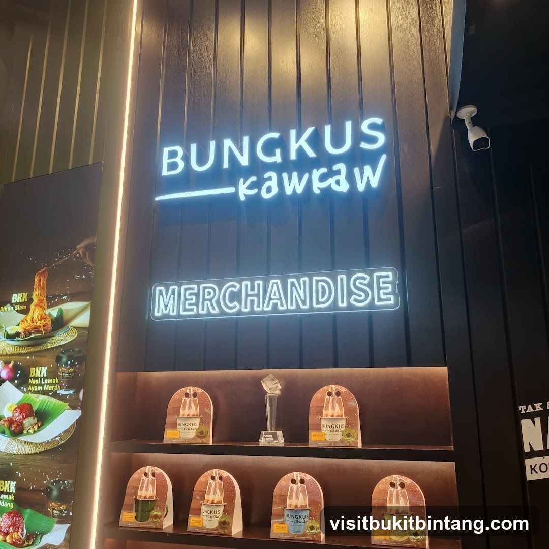 Bungkus Kaw Kaw Merchandise Display