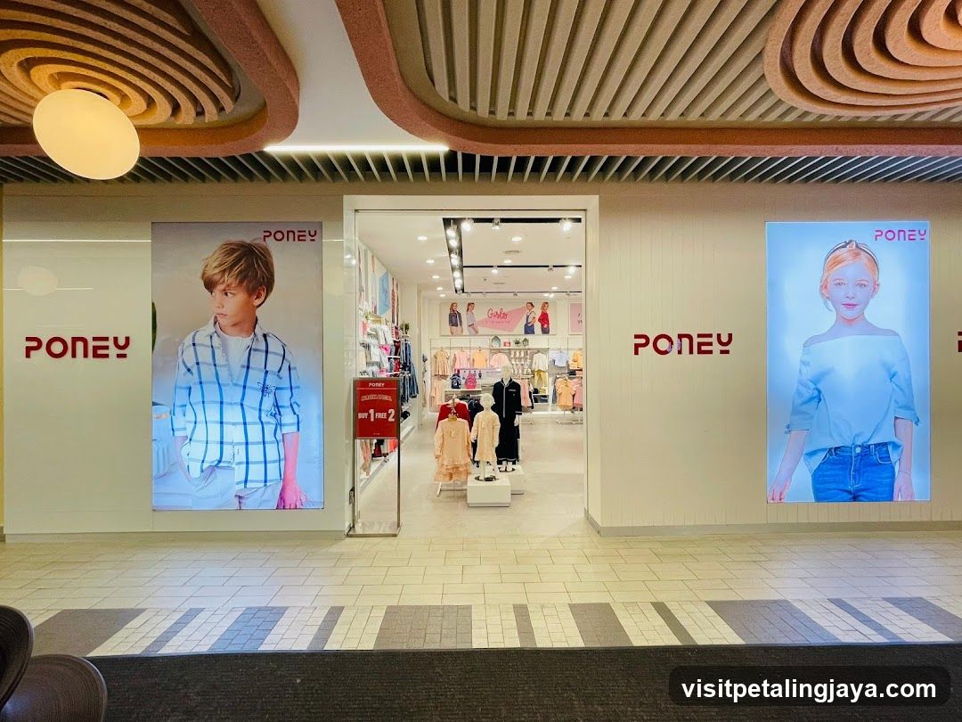 Poney @ 1 Utama Shopping Mall