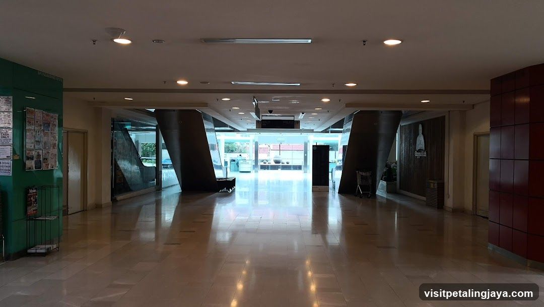 Interior Lobby Hallway